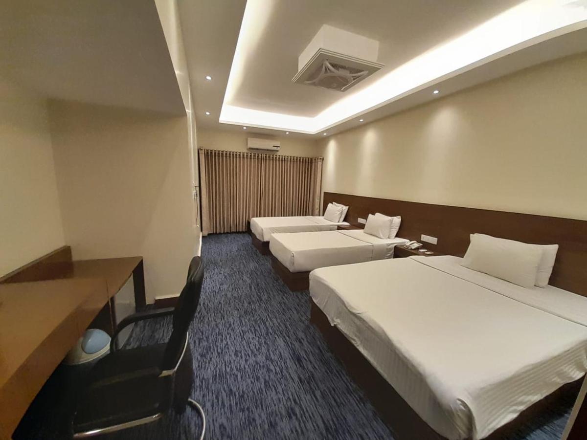 Richmond Hotel & Suites Dhaka Exterior photo