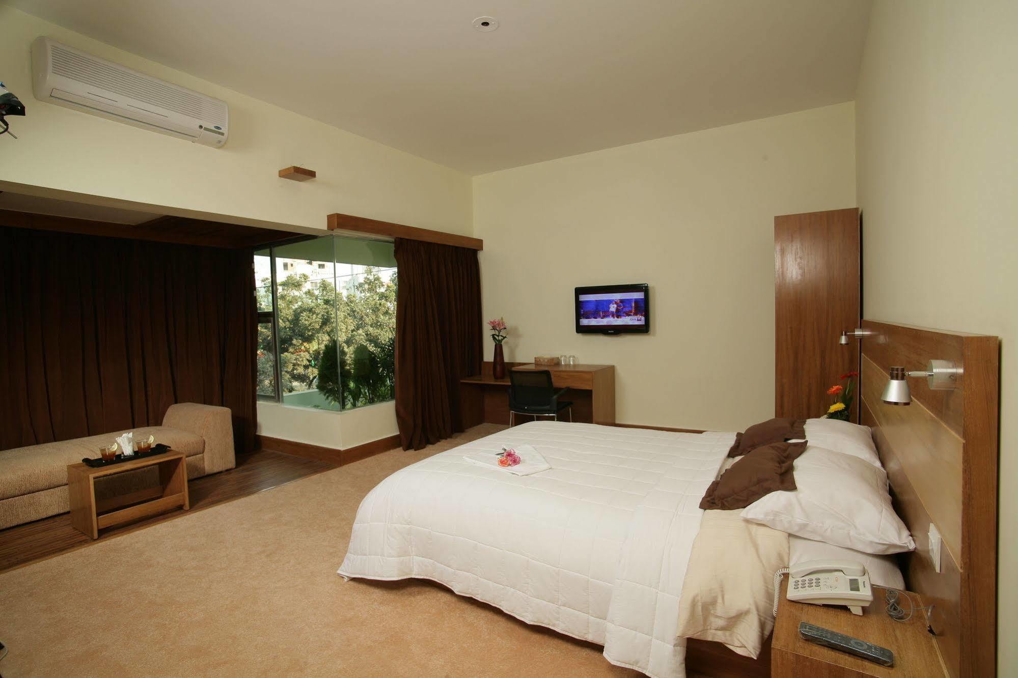 Richmond Hotel & Suites Dhaka Exterior photo