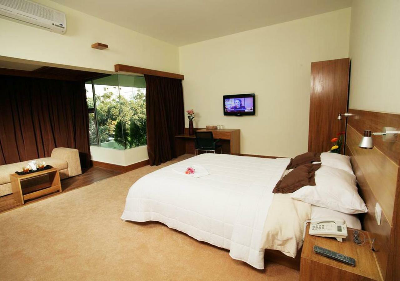Richmond Hotel & Suites Dhaka Exterior photo
